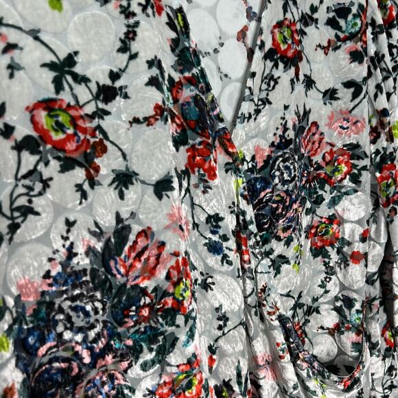 Maeve Anthropologie Shirt Womens Large Gray Floral Silk Velvet Burnout Wrap - Picture 7 of 11